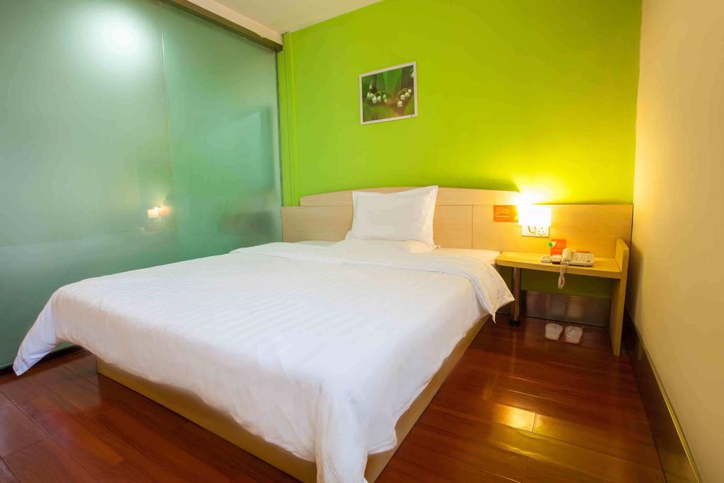 Hotel 7Days Premium Chongqing Hongqihegou Habitación foto